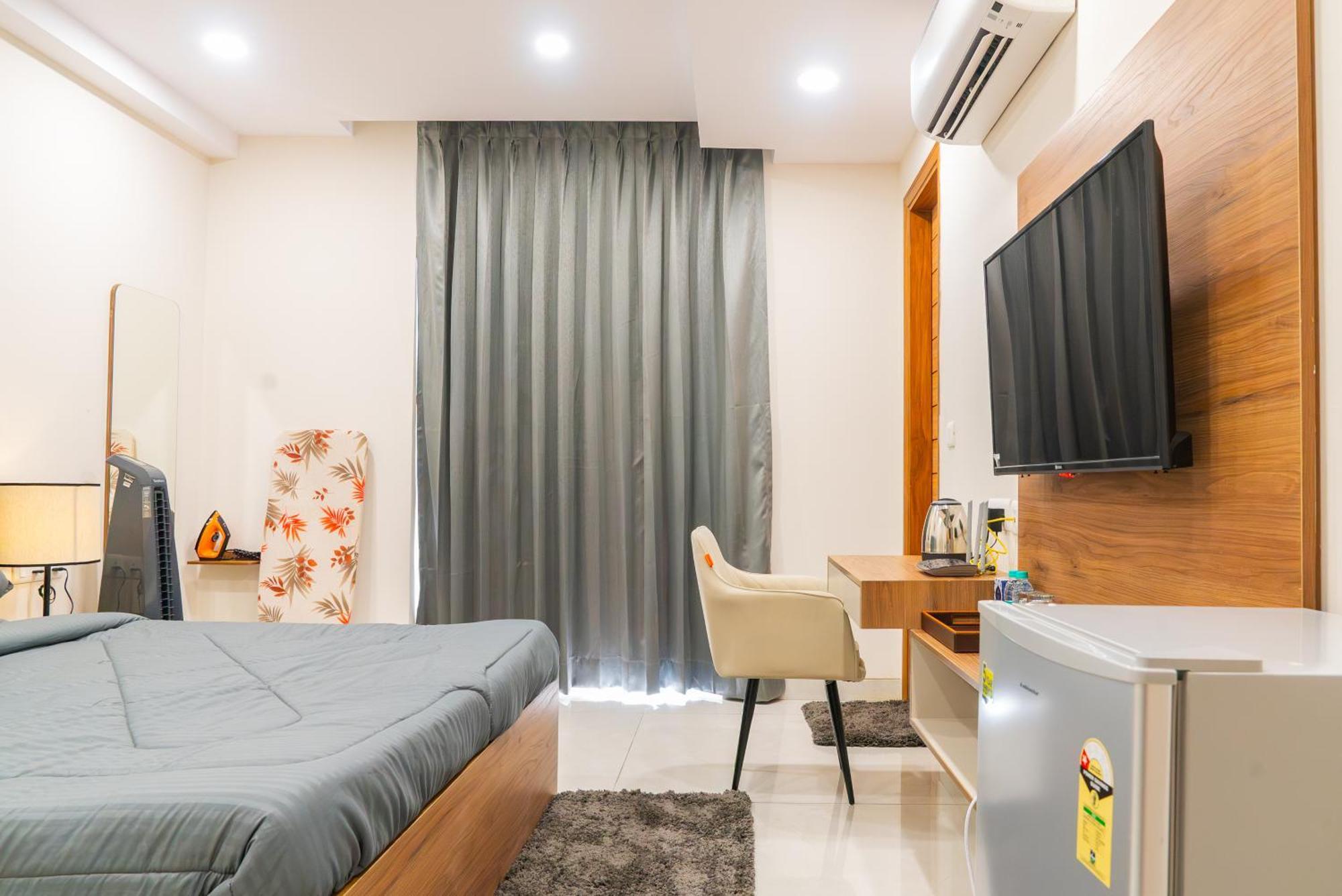 Hotel Housr Sector 45 Gurgaon Near Artemis Hospital Exterior foto