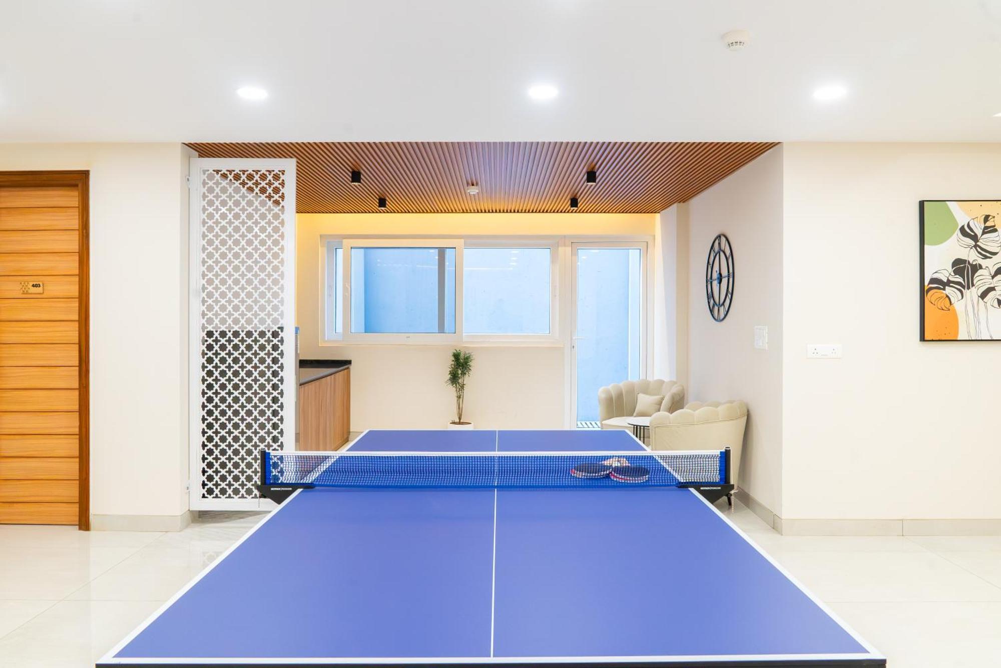 Hotel Housr Sector 45 Gurgaon Near Artemis Hospital Exterior foto